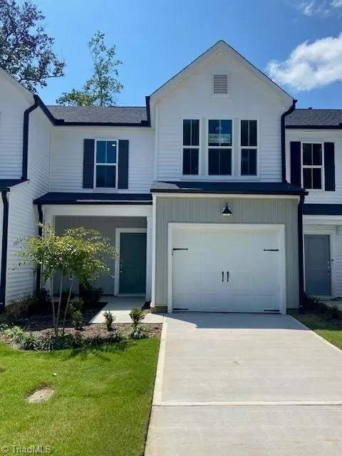 922 Poets Walk RD, Whitsett, NC 27377