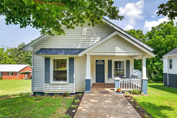 408 N Fourth ST, Mebane, NC 27302