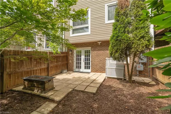 Winston-salem, NC 27104,5330 Delta DR