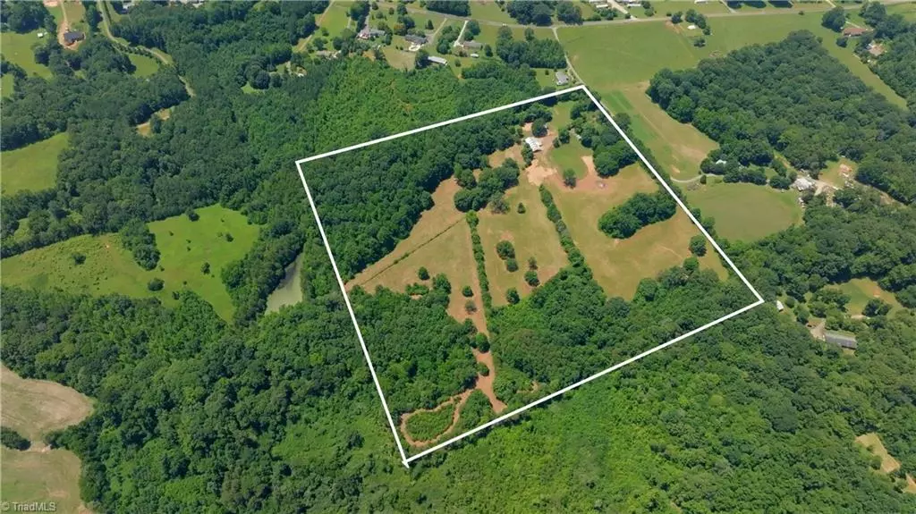 Mocksville, NC 27028,120 Hobby Horse LN