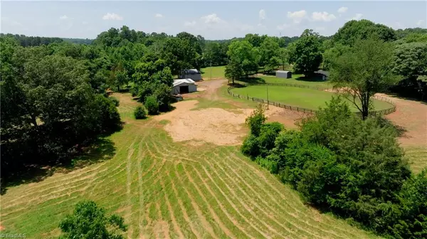 Mocksville, NC 27028,120 Hobby Horse LN