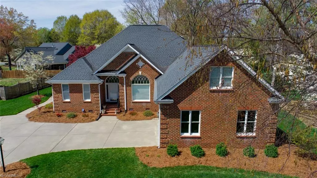 805 Lee ST, Gibsonville, NC 27249
