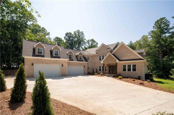 128 Provence CT, King, NC 27021