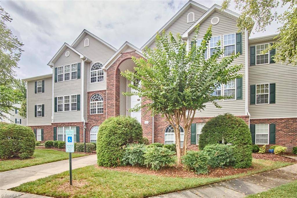 423 Scholastic DR, Winston-salem, NC 27106