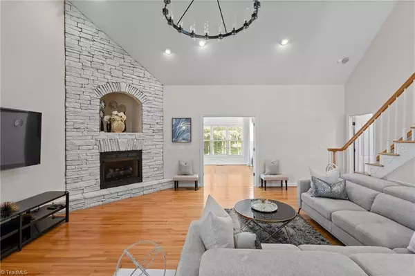 Clemmons, NC 27012,975 Boyer DR