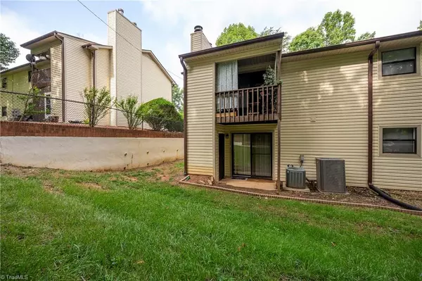 506 Brookside CT, Kernersville, NC 27284