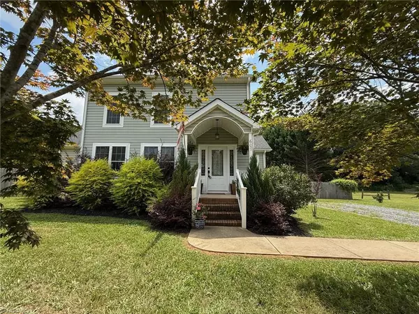 Asheboro, NC 27205,607 Honeysuckle Ridge
