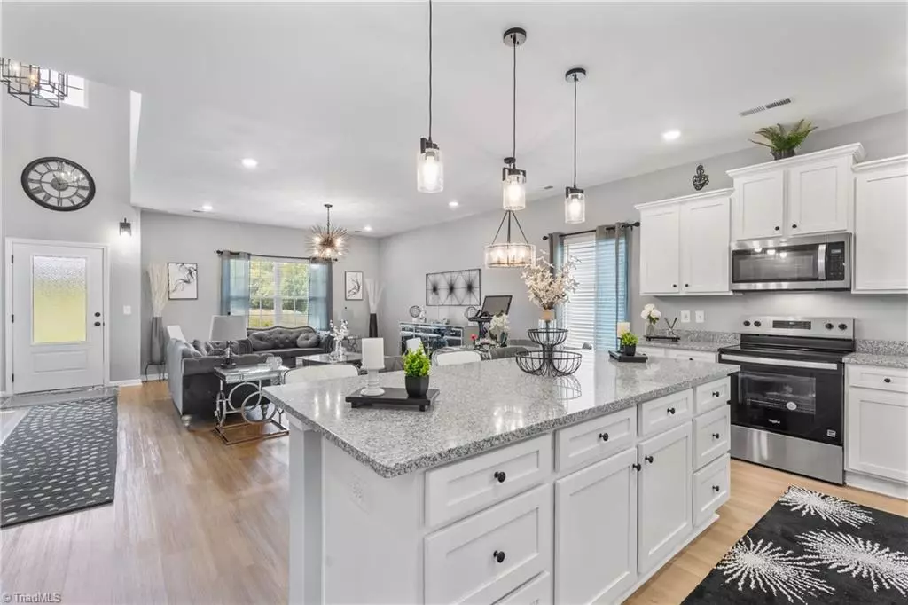 King, NC 27021,100 Macintosh DR