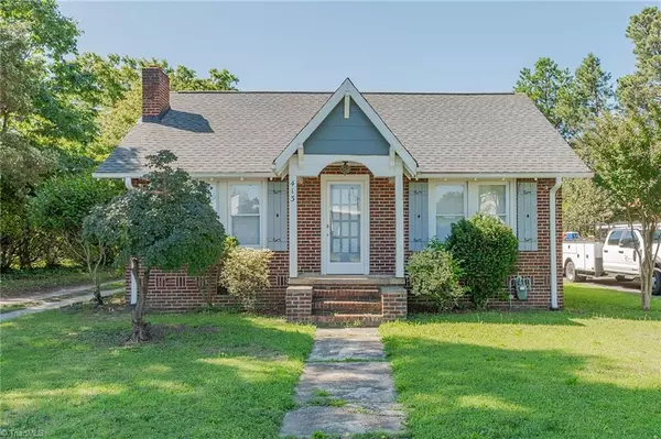 413 W Main ST, Thomasville, NC 27360