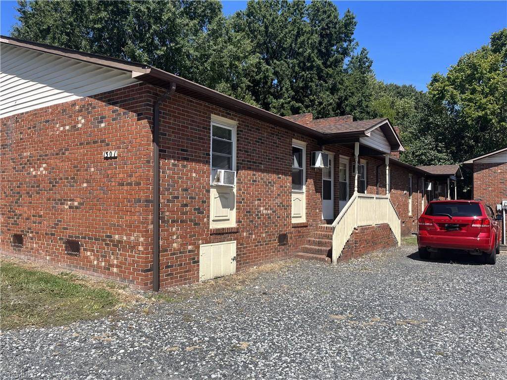 1303 E Green DR, High Point, NC 27260