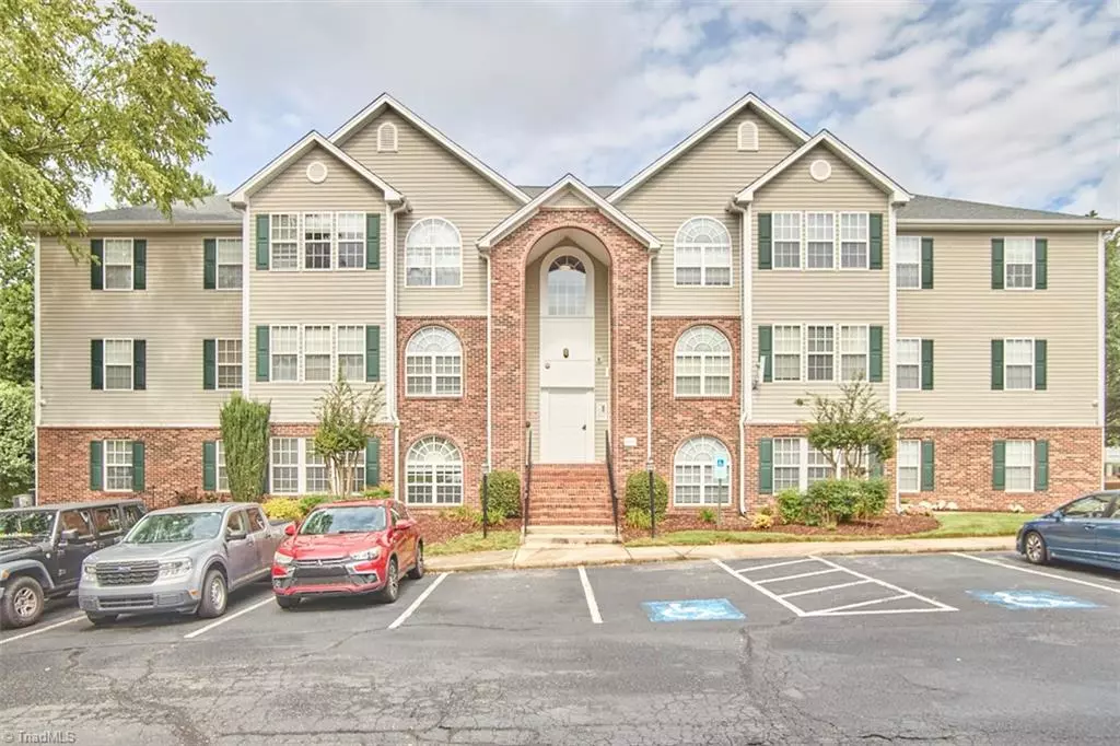 Winston-salem, NC 27106,814 Scholastic DR
