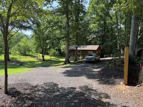 Stoneville, NC 27048,131 Calvary RD