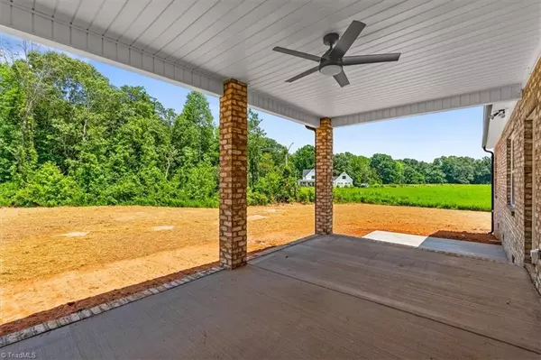 Kernersville, NC 27284,5090 Southern Pines DR