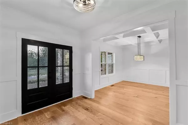 Kernersville, NC 27284,5090 Southern Pines DR