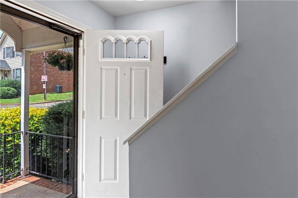 Winston-salem, NC 27104,327 Mar Don Hills CT