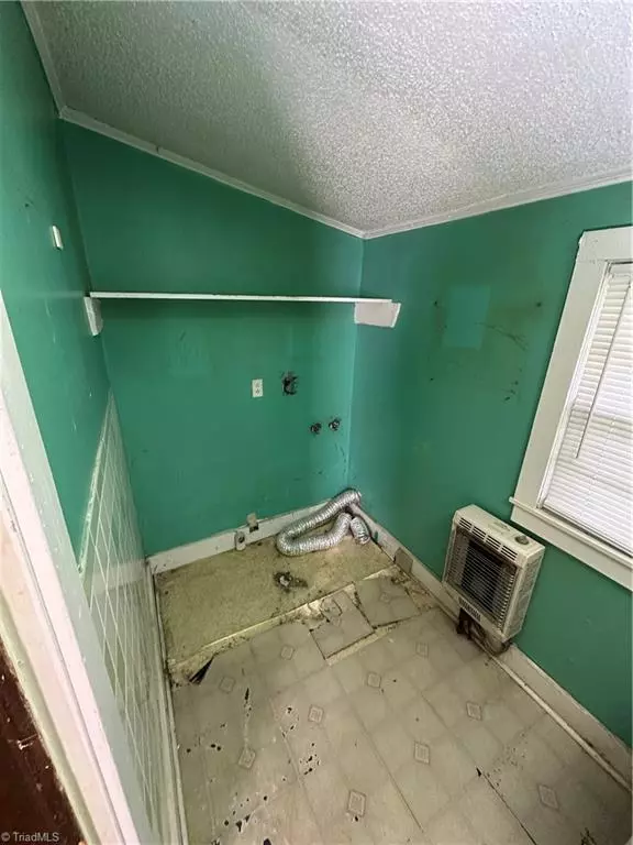 Greensboro, NC 27401,605 Chavis DR