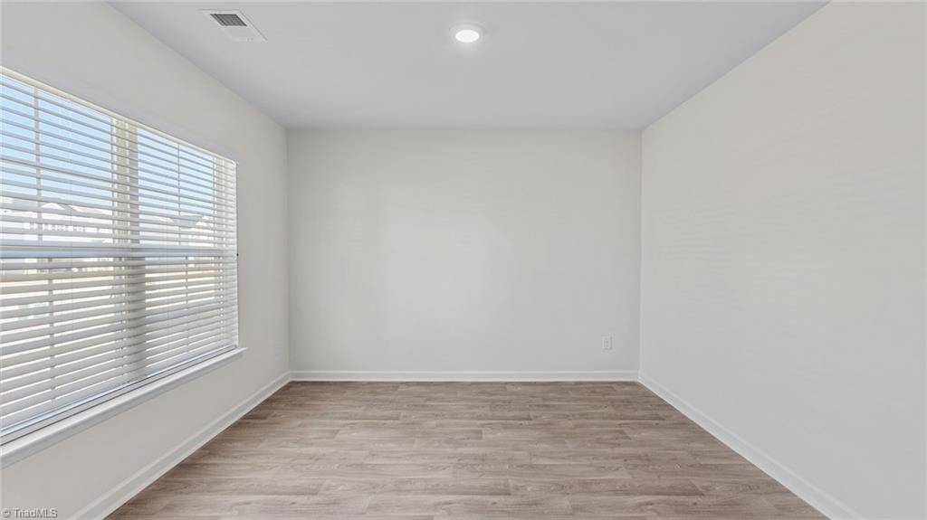Lexington, NC 27295,244 Lantanna AVE