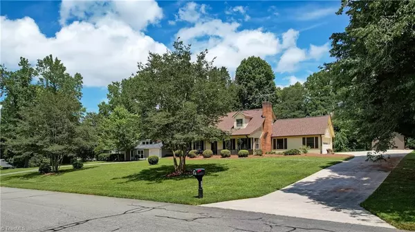 Kernersville, NC 27284,485 Uppergate LN