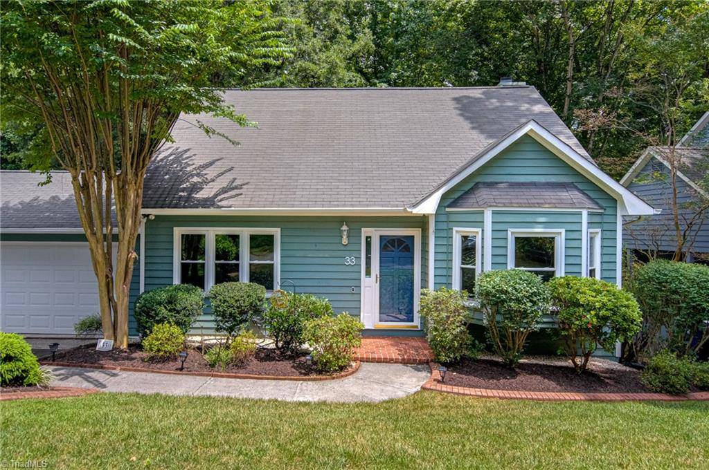 33 Carrisbrooke LN, Winston-salem, NC 27104