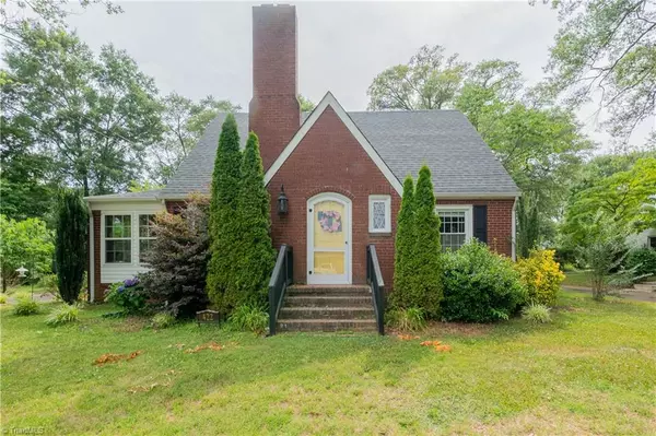 Dobson, NC 27017,422 Main ST