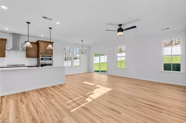 Winston-salem, NC 27106,719 Cinnamon Hill DR