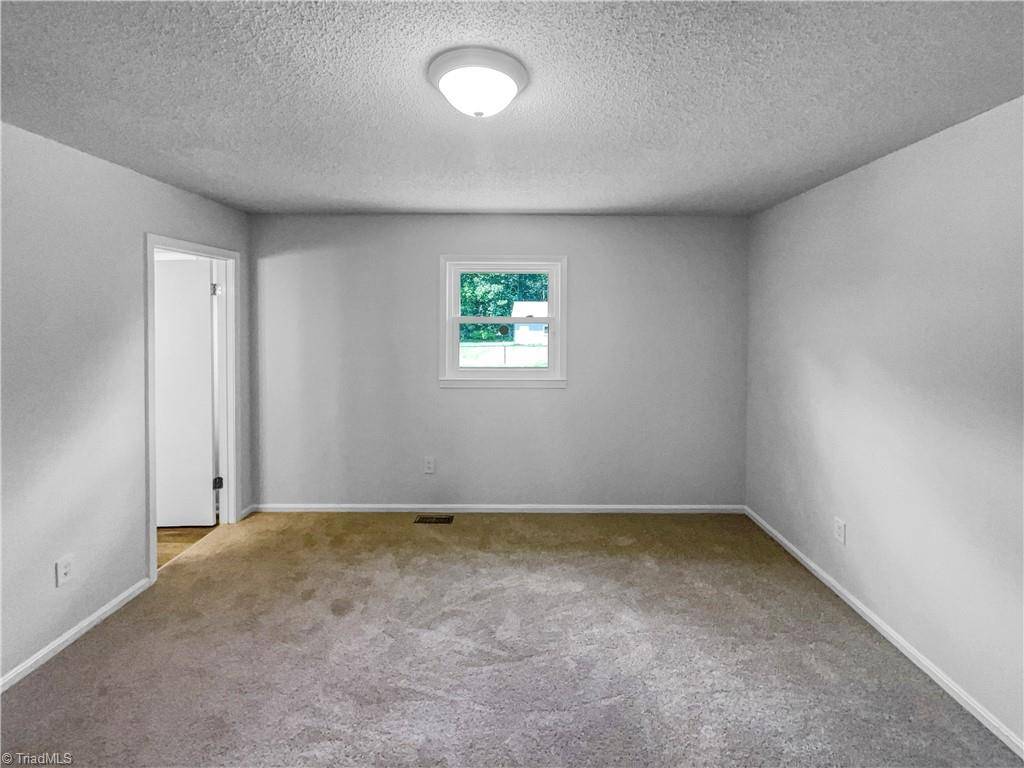 Winston-salem, NC 27107,1584 Shady Grove Church RD