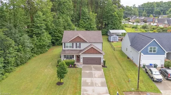 Mebane, NC 27302,220 Fair Oaks CT