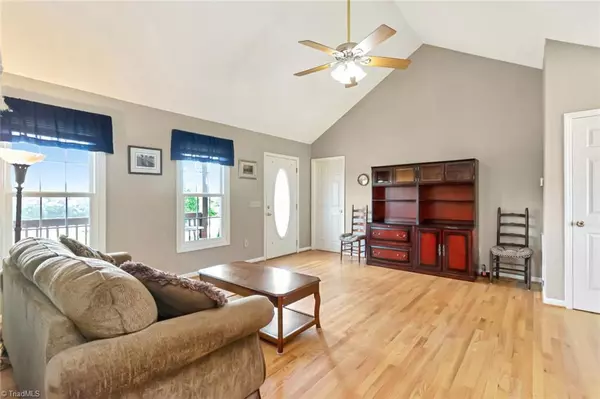 Roaring River, NC 28669,1778 Barker RD