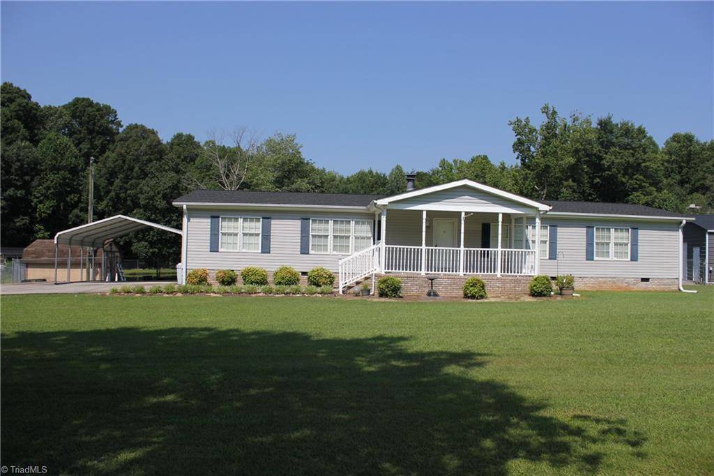 4400 Velyn CT, Winston-salem, NC 27127