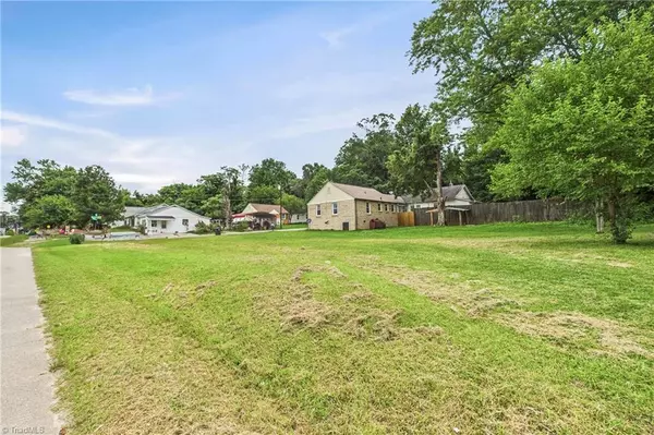 Winston-salem, NC 27105,3885 Leo ST