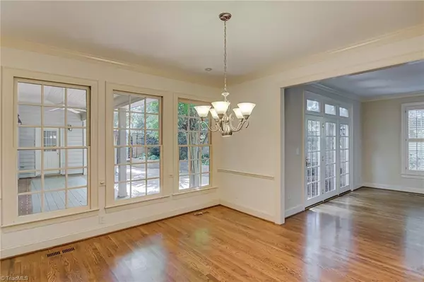Winston-salem, NC 27104,112 Westhaven CIR