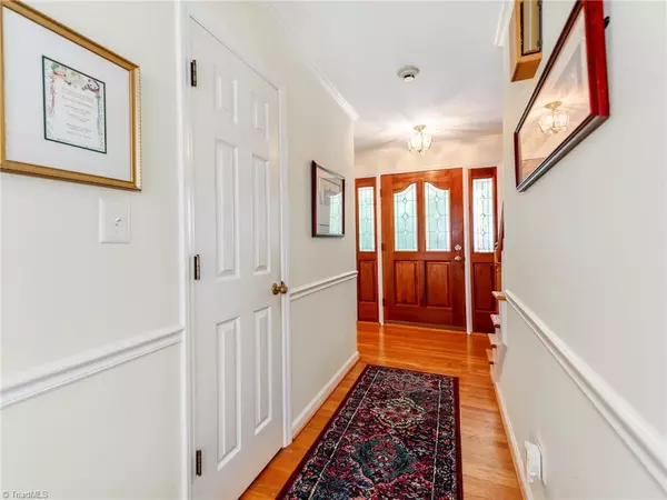 East Bend, NC 27018,5611 Stone Ridge DR