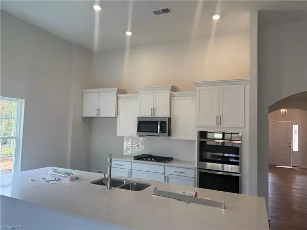 Advance, NC 27006,236 Morning Star DR