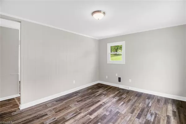 Madison, NC 27025,305 Short AVE