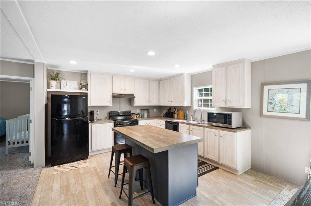 Lexington, NC 27292,209 Longview RD