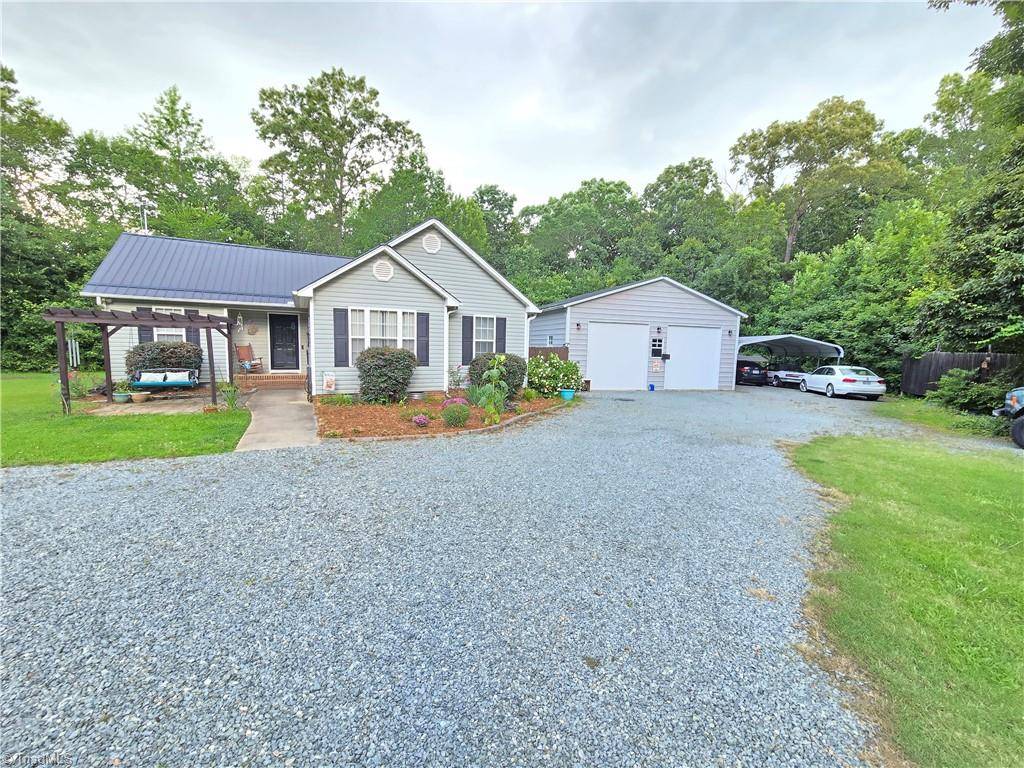 4411 Fairland CT, Burlington, NC 27215