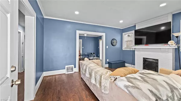 Winston-salem, NC 27105,2336 Montrose AVE