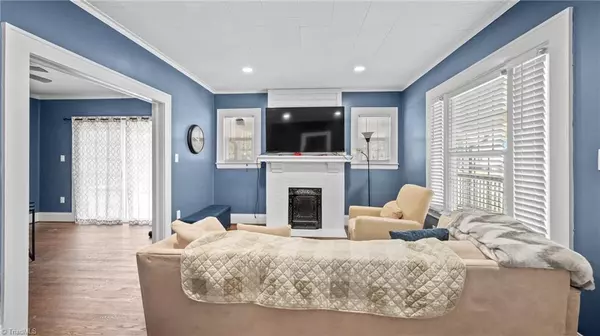 Winston-salem, NC 27105,2336 Montrose AVE