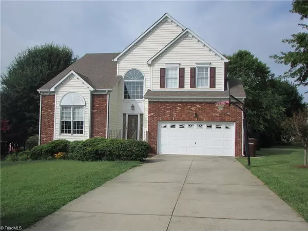 375 Kingsmill DR, Advance, NC 27006