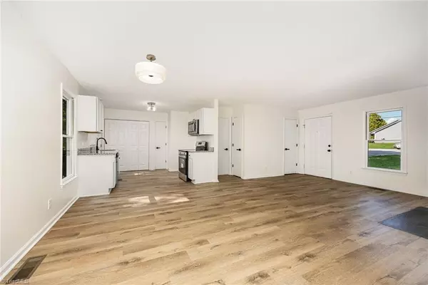 Greensboro, NC 27405,1302 Haverhill DR