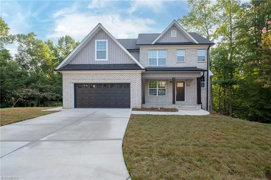 1609 Ashmead LN, Clemmons, NC 27012