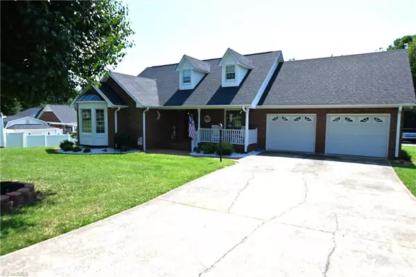 King, NC 27021,109 Barlow CT