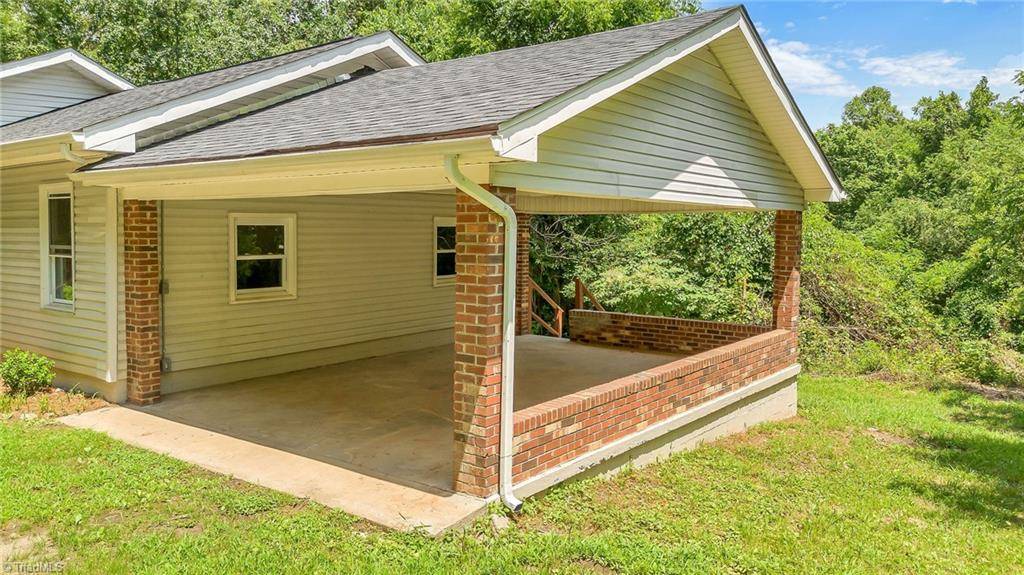 North Wilkesboro, NC 28659,641 Congo RD