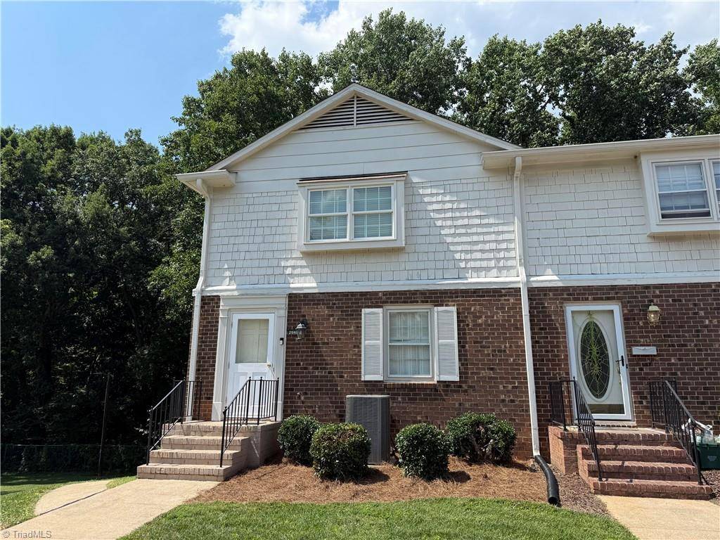 2946 Saint Marks RD SW #I, Winston-salem, NC 27103