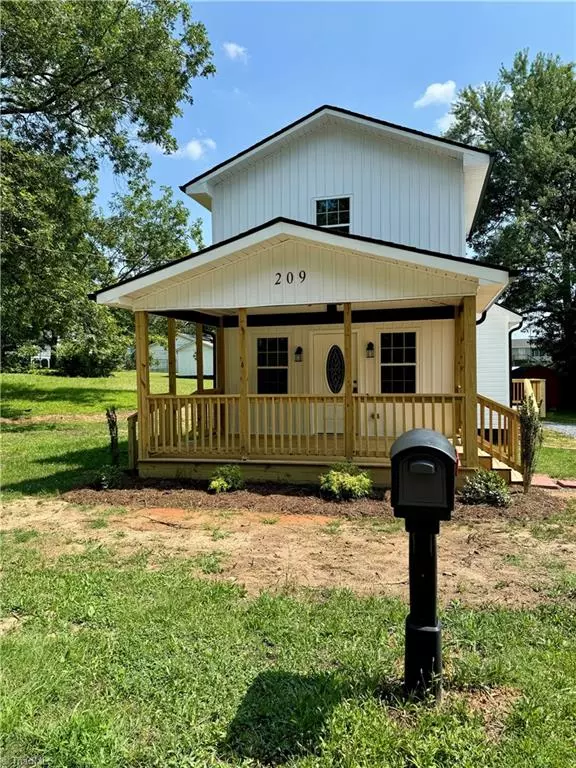 Reidsville, NC 27320,209 Allison ST