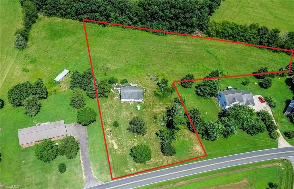 Statesville, NC 28625,218 Mountain View RD