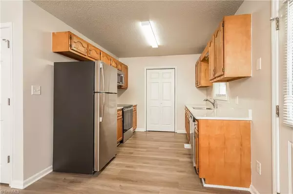 Thomasville, NC 27360,107 Layton WAY
