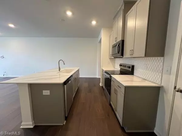 Mebane, NC 27302,158 Parker LN