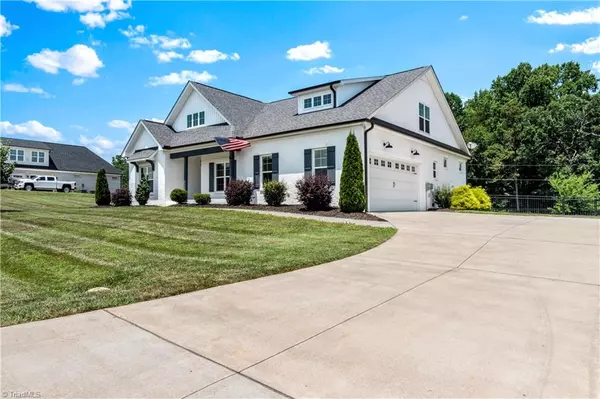 Advance, NC 27006,121 Beauchamp Oaks CT