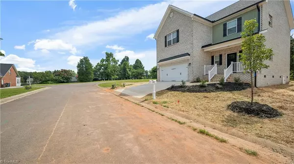 Winston-salem, NC 27101,115 Glasmere CT